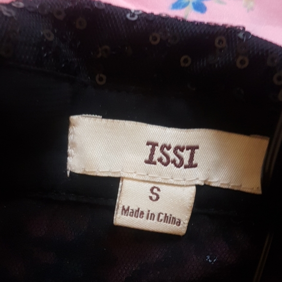 3/$20 Black sleeveless top - Picture 4 of 4